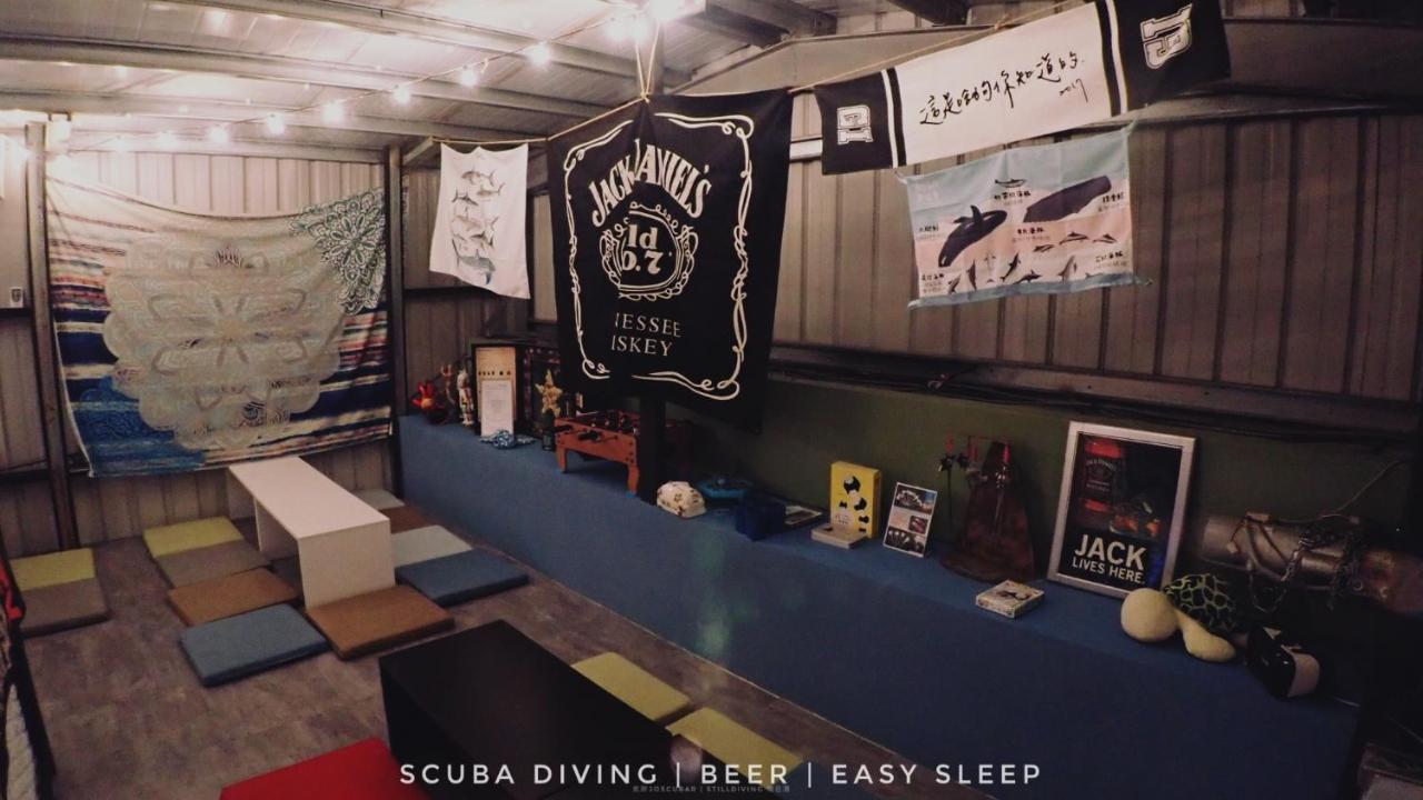 氮醉潛水酒吧旅宿joscubar Diving Hostel 小琉球 エクステリア 写真